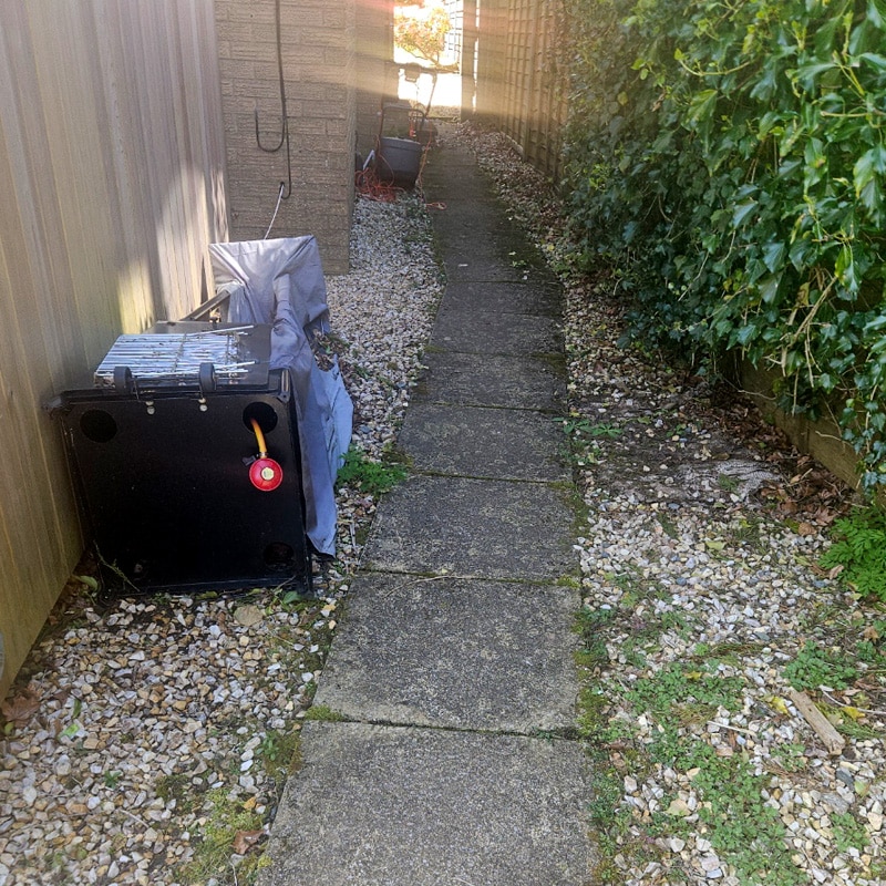 Walkway Cleaning - Hard Surface Pressure Washing & Patio Cleaning